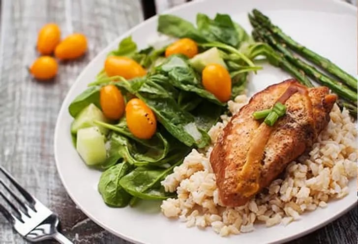 baked_chicken_rice_salad_dish