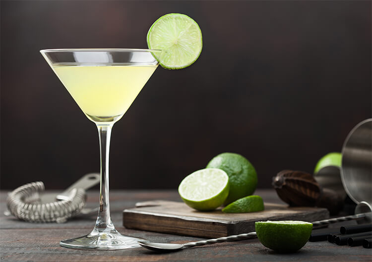 gin gimlet drink_cac